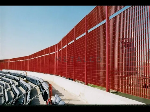 How Sports-Affiliated Companies Can Benefit from Customized Fencing Solutions