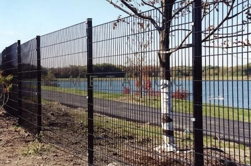 How to Achieve Chain-Link Fencing Solutions Without the Downfalls