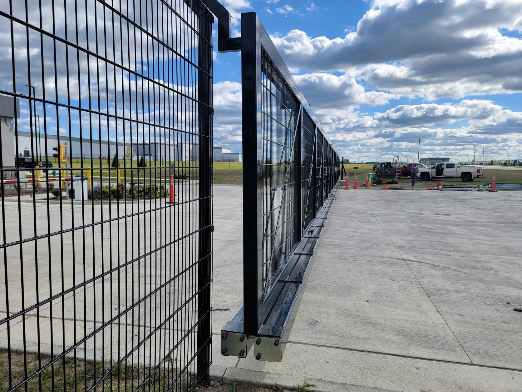 Twinbar fence and slide gate