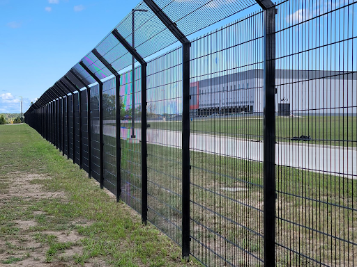 What Type of High-Security Fencing is Best for Warehouses and Yards?